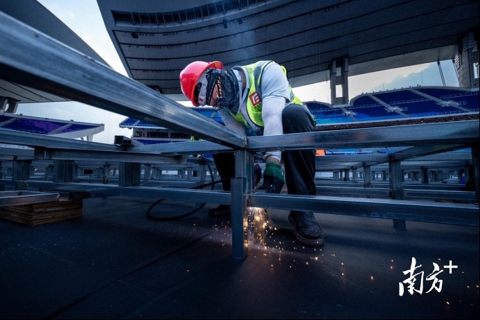 队将以最高, 仪式两大部 队将以最高, 仪式两大部