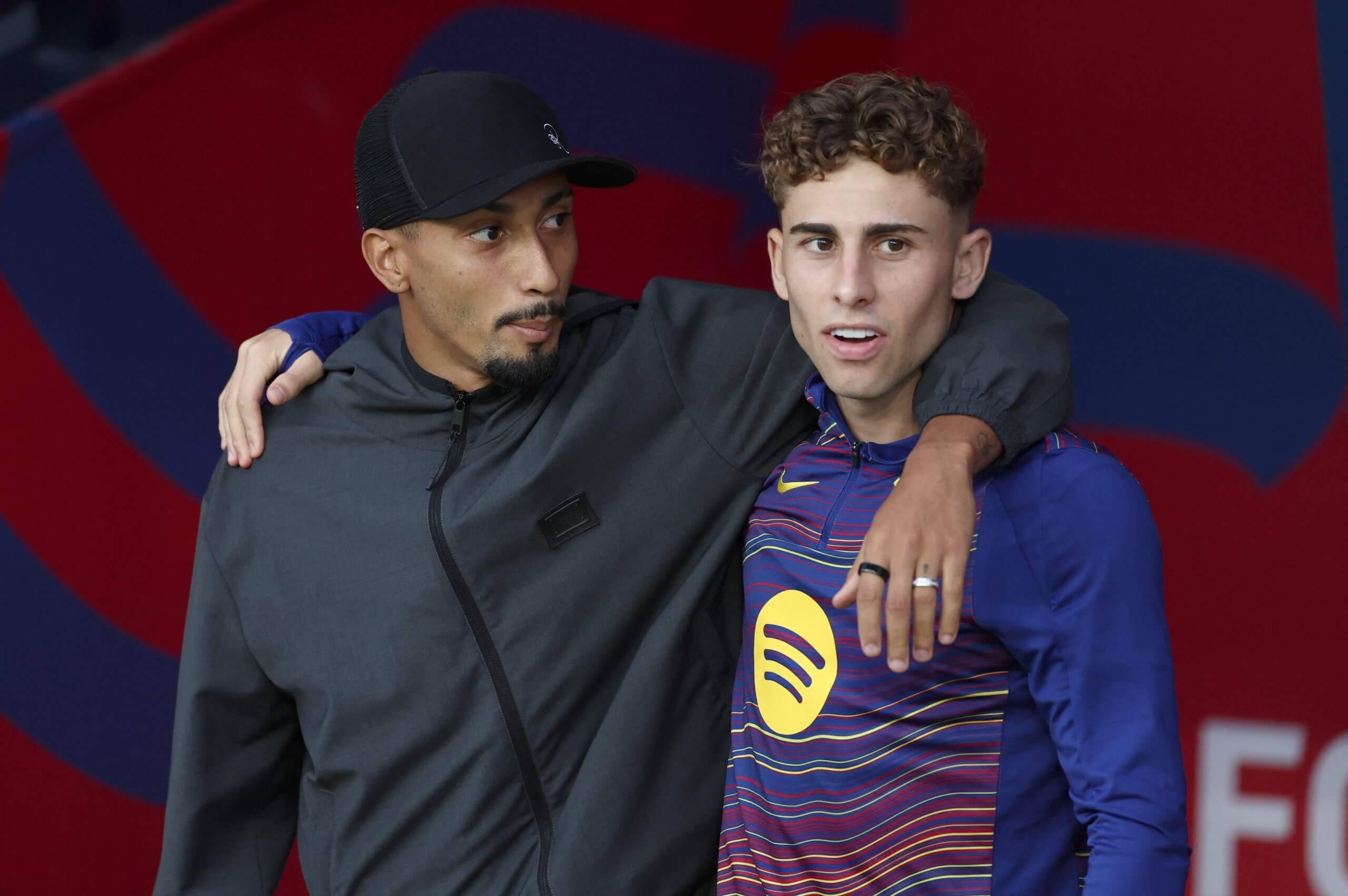 尼亚, 斯时替补登, 意味着他们 尼亚, 斯时替补登, 意味着他们